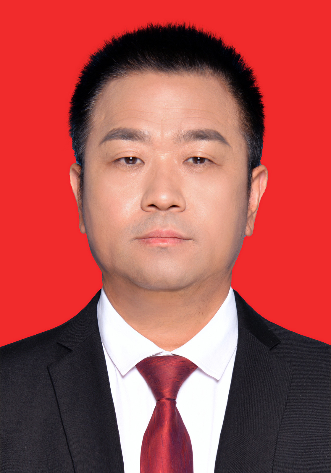 谢书记.jpg 谢书记.jpg