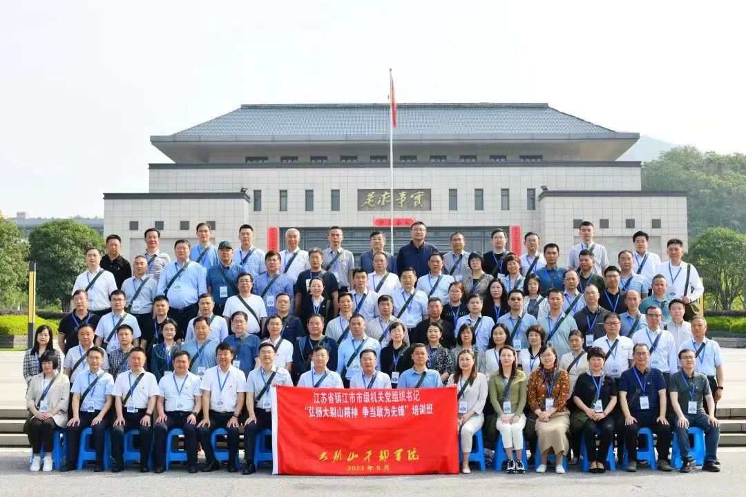 38913238.jpg 38913238.jpg