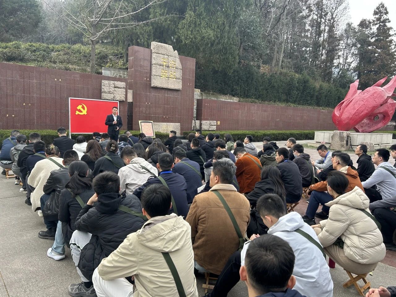 1 东航第六期.jpg