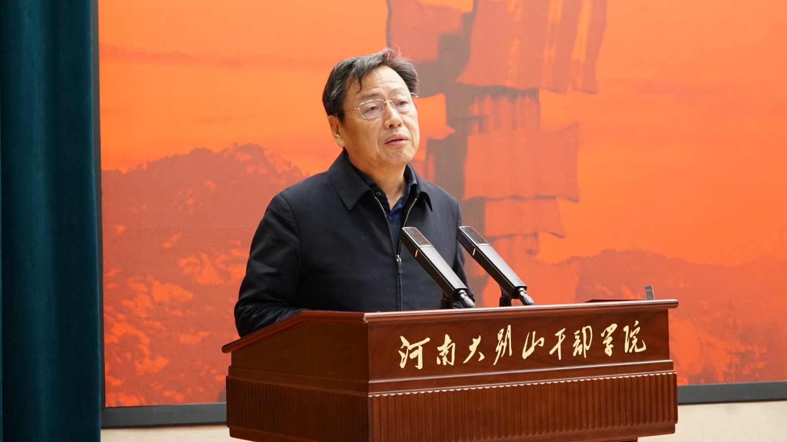 许宝健.JPG 许宝健.JPG