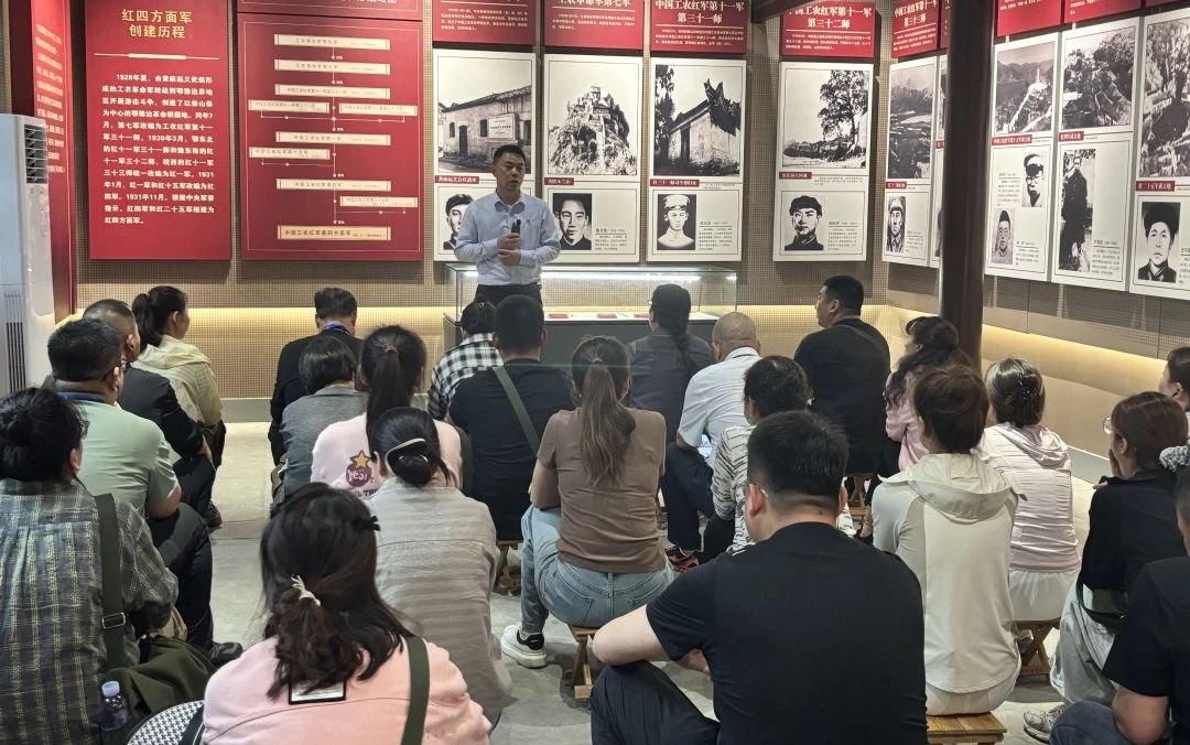 新疆生产建设兵团3.jpg 新疆生产建设兵团3.jpg