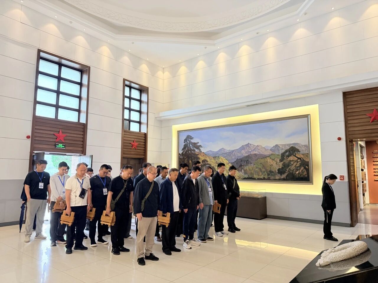 11河南交通投资集团有限公司平顶山分公司党性教育专题培训班（第一期）.jpg